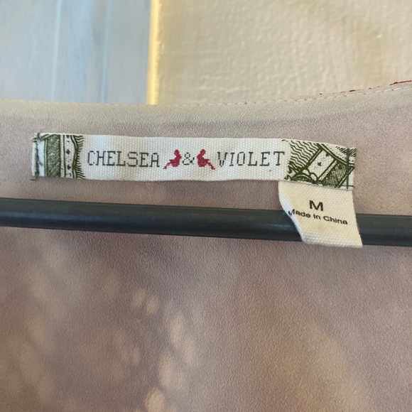 Red lace dress Chelsea and Violet - Picture 6 of 6